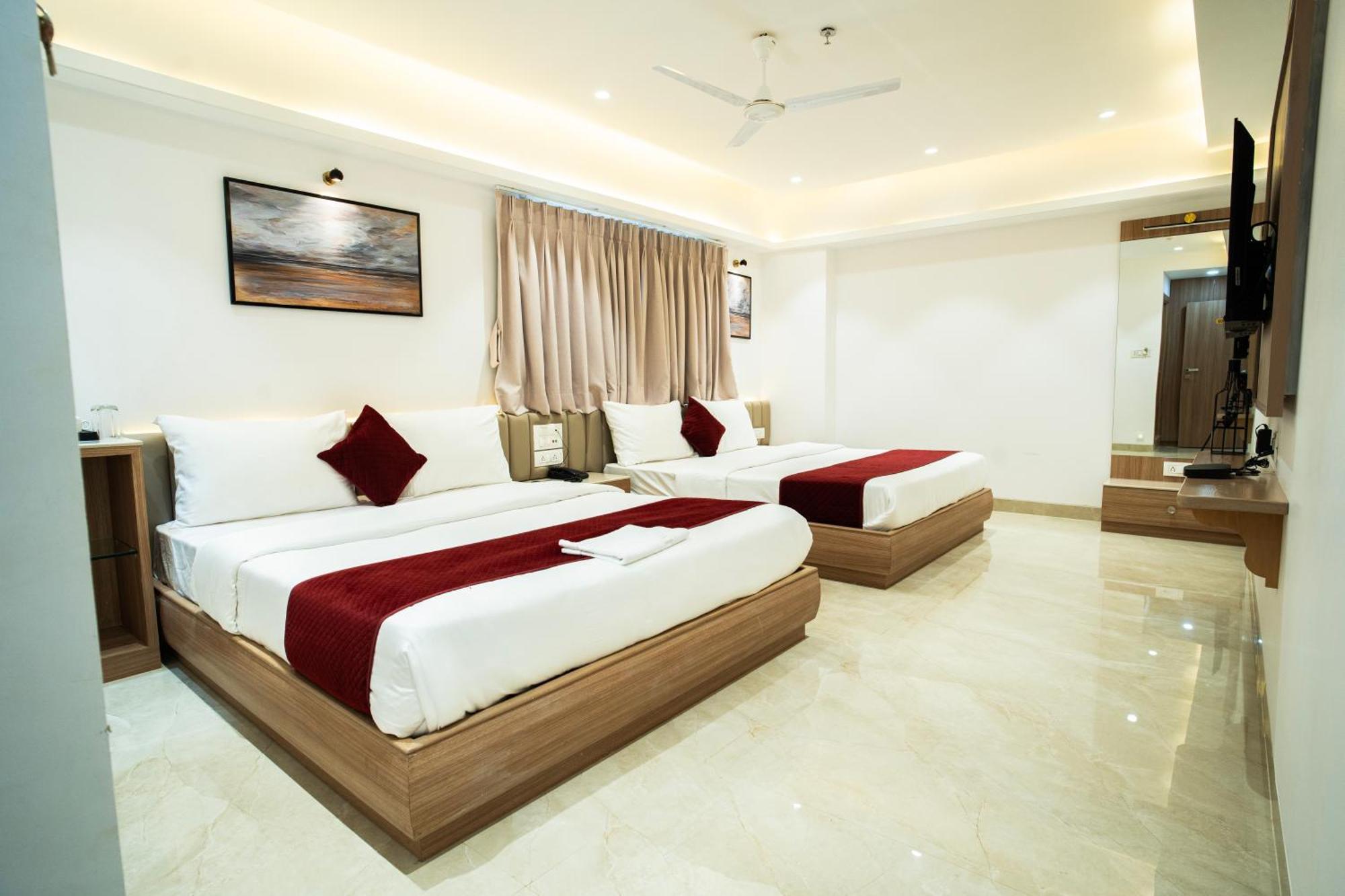 Hotel The Grand Murli Surat Ngoại thất bức ảnh